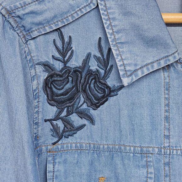 Y2K Light Jean Jacket Embroidered Womens Sz M Rose Grunge Boho Button Front - Picture 2 of 9